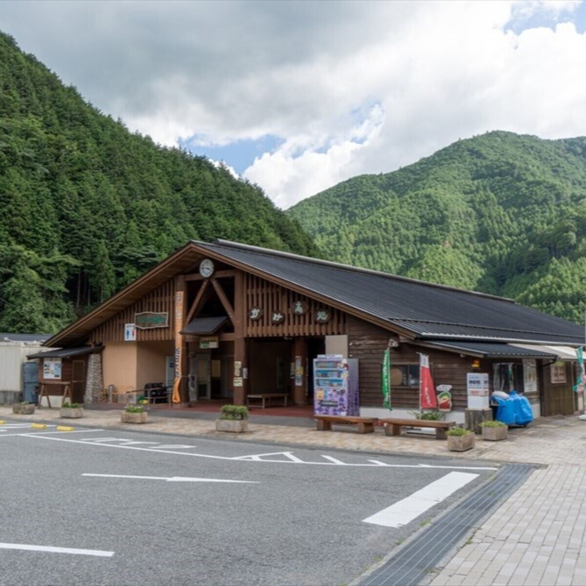 なんでもできる最高な道の駅　杉原紙の里・多可